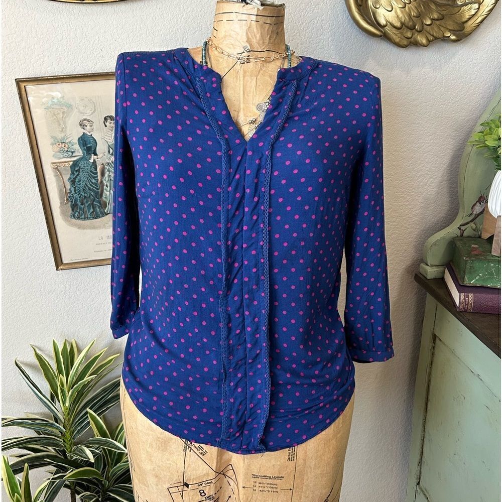 Talbots Blue Pink Polka Dot V Neck Blouse sz XS Career‎